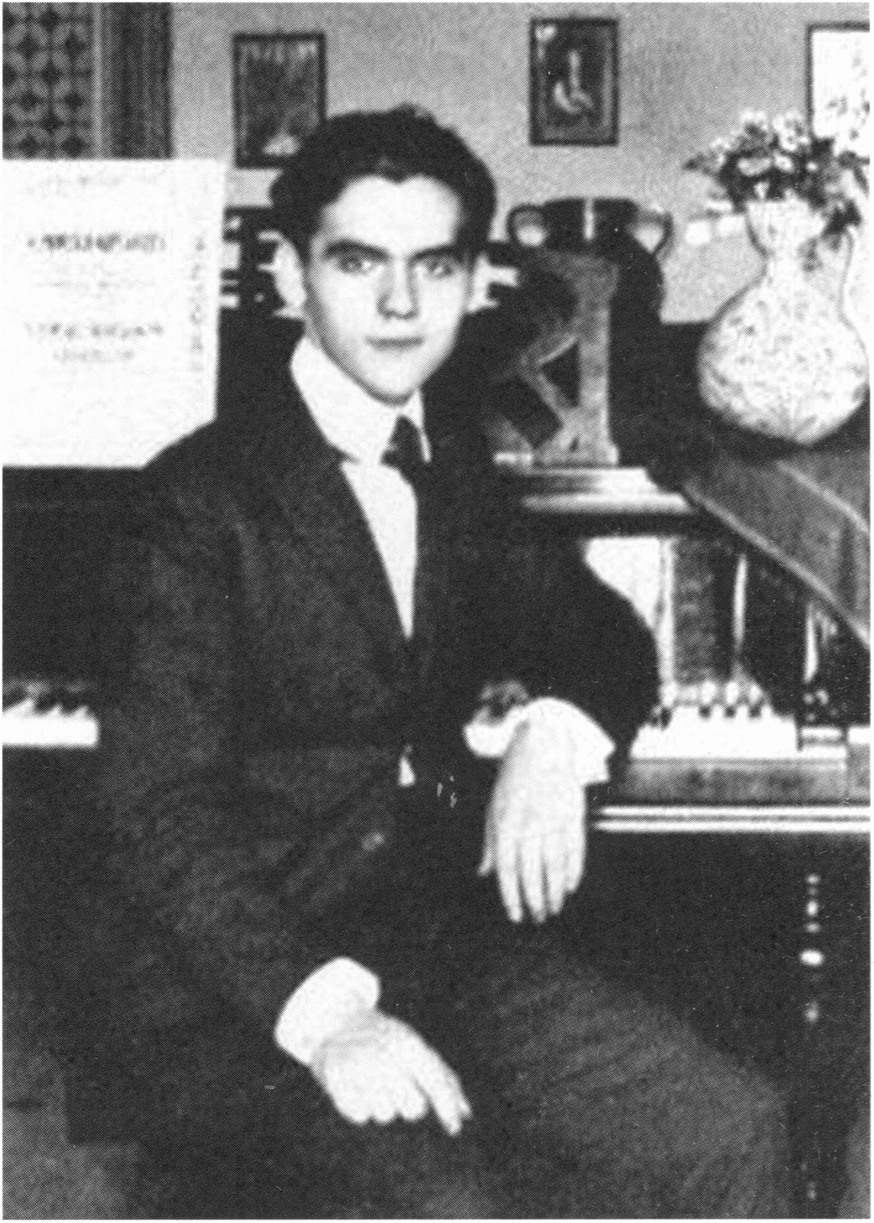 Федерико у пианино Федерико у пианино