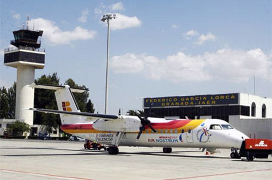 Аэропорт «Гранада Федерико Гарсия Лорка» (Granada Federico Garcia Lorca Airport) Аэропорт «Гранада Федерико Гарсия Лорка» (Granada Federico Garcia Lorca Airport)
