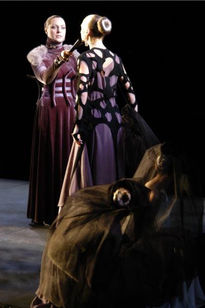 Премьера спектакля «Страсти по Аделе» по пьесе Гарсиа Лорки в Иркутске Премьера спектакля «Страсти по Аделе» по пьесе Гарсиа Лорки в Иркутске