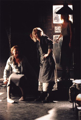 Премьера спектакля «Дом Бернарды Альбы» в «МДТ — Театр Европы» в Петербурге Премьера спектакля «Дом Бернарды Альбы» в «МДТ — Театр Европы» в Петербурге