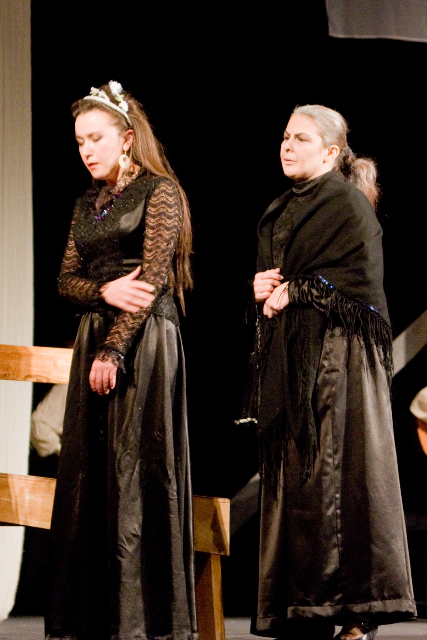 В Йошкар-Оле покажут спектакль «Кровавая свадьба» В Йошкар-Оле покажут спектакль «Кровавая свадьба»