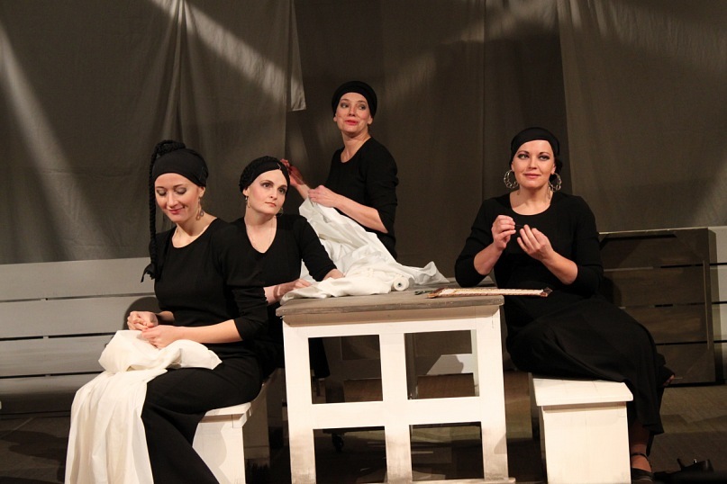 В Озерске состоится премьера спектакля «Дом Бернарды Альбы» по Гарсиа Лорке В Озерске состоится премьера спектакля «Дом Бернарды Альбы» по Гарсиа Лорке