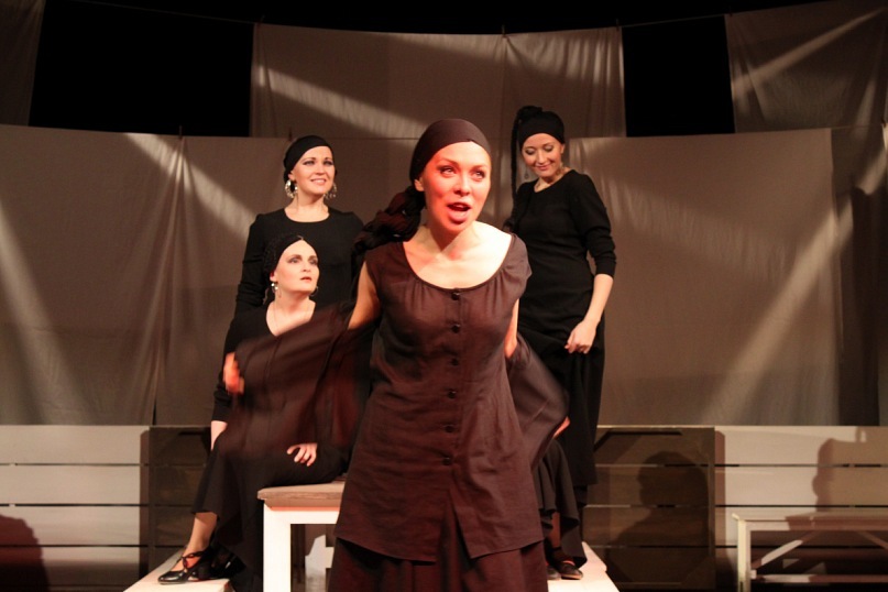 В Озерске состоится премьера спектакля «Дом Бернарды Альбы» по Гарсиа Лорке В Озерске состоится премьера спектакля «Дом Бернарды Альбы» по Гарсиа Лорке