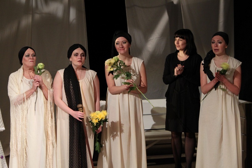 В Озерске состоится премьера спектакля «Дом Бернарды Альбы» по Гарсиа Лорке В Озерске состоится премьера спектакля «Дом Бернарды Альбы» по Гарсиа Лорке