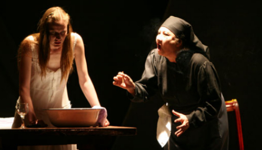 Премьера «Дома Бернарды Альбы» от испанского режиссера состоялась в Актобе (Казахстан) Премьера «Дома Бернарды Альбы» от испанского режиссера состоялась в Актобе (Казахстан)