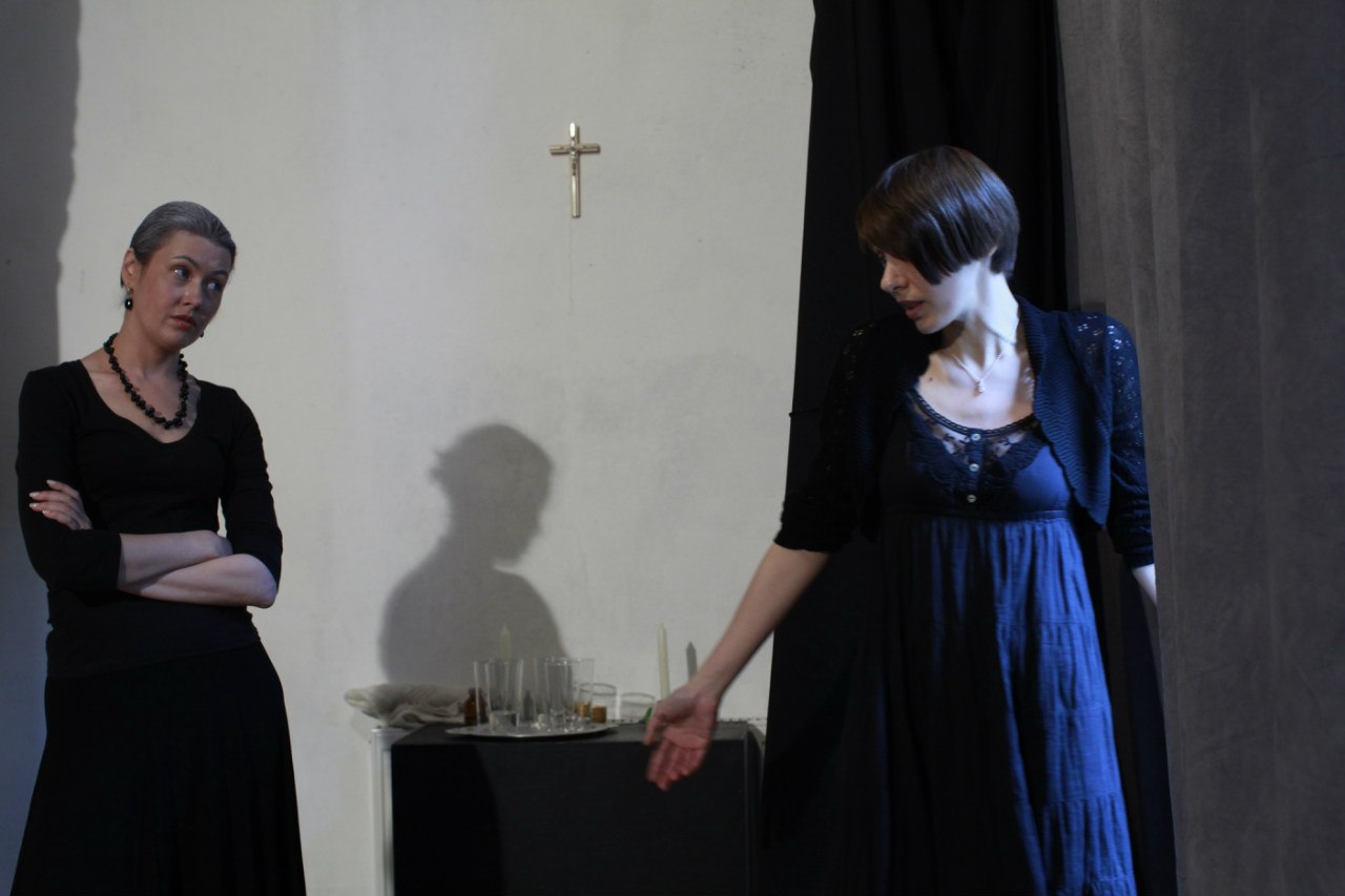 Театральный центр «Легкие люди» представил «Дом Бернарды Альбы» по Гарсиа Лорке Театральный центр «Легкие люди» представил «Дом Бернарды Альбы» по Гарсиа Лорке