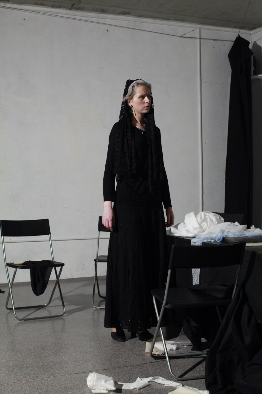 Театральный центр «Легкие люди» представил «Дом Бернарды Альбы» по Гарсиа Лорке Театральный центр «Легкие люди» представил «Дом Бернарды Альбы» по Гарсиа Лорке