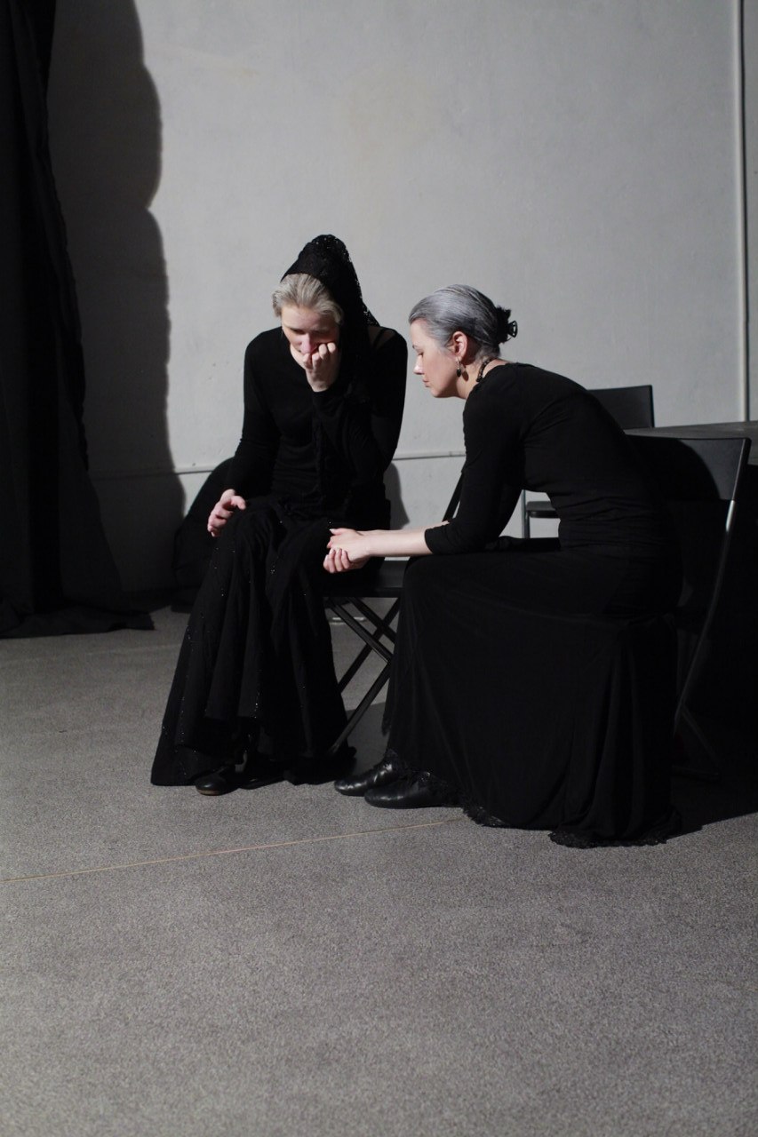 Театральный центр «Легкие люди» представил «Дом Бернарды Альбы» по Гарсиа Лорке Театральный центр «Легкие люди» представил «Дом Бернарды Альбы» по Гарсиа Лорке