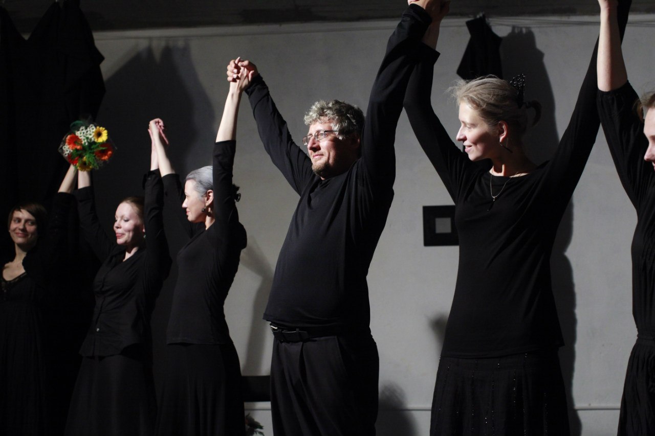 Театральный центр «Легкие люди» представил «Дом Бернарды Альбы» по Гарсиа Лорке Театральный центр «Легкие люди» представил «Дом Бернарды Альбы» по Гарсиа Лорке