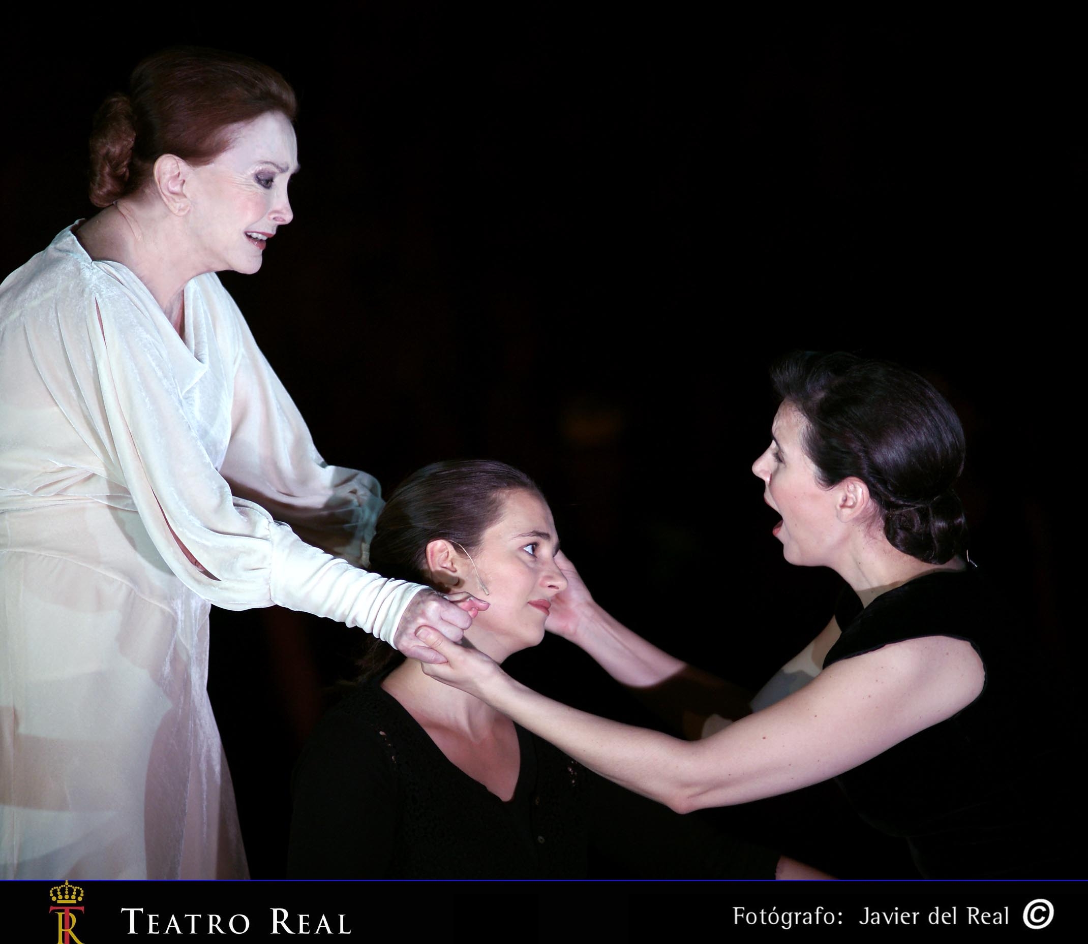 В Мадриде состоялась премьера оперы «Айнадамар» о Гарсиа Лорке В Мадриде состоялась премьера оперы «Айнадамар» о Гарсиа Лорке