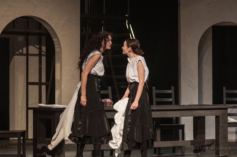 Премьера спектакля «Дом Бернарды Альбы» в Барнауле Премьера спектакля «Дом Бернарды Альбы» в Барнауле