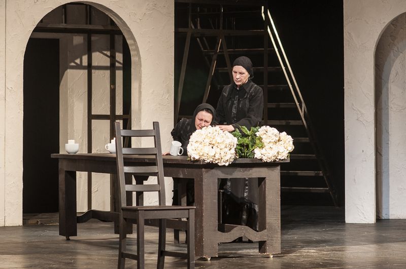 Премьера спектакля «Дом Бернарды Альбы» в Барнауле Премьера спектакля «Дом Бернарды Альбы» в Барнауле