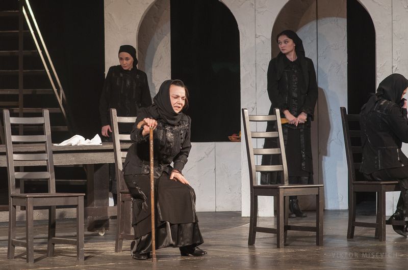 Премьера спектакля «Дом Бернарды Альбы» в Барнауле Премьера спектакля «Дом Бернарды Альбы» в Барнауле