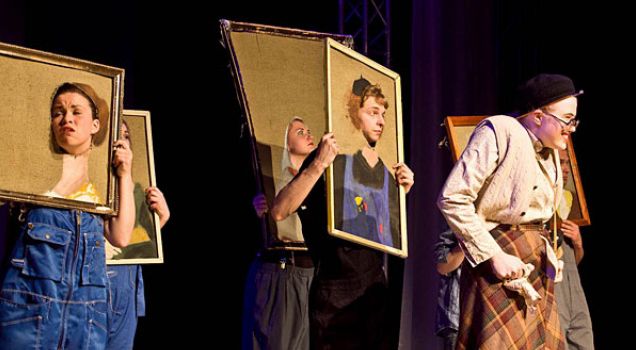 В «Эрарте» театр студия «Игрище» показал «Дом Бернарды Альбы» В «Эрарте» театр студия «Игрище» показал «Дом Бернарды Альбы»