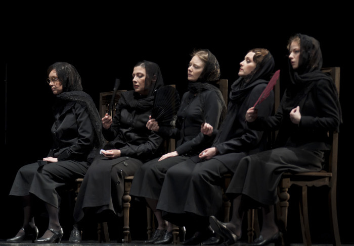 В Ярославле театр из Дагестана показал спектакль по пьесе Гарсиа Лорки В Ярославле театр из Дагестана показал спектакль по пьесе Гарсиа Лорки