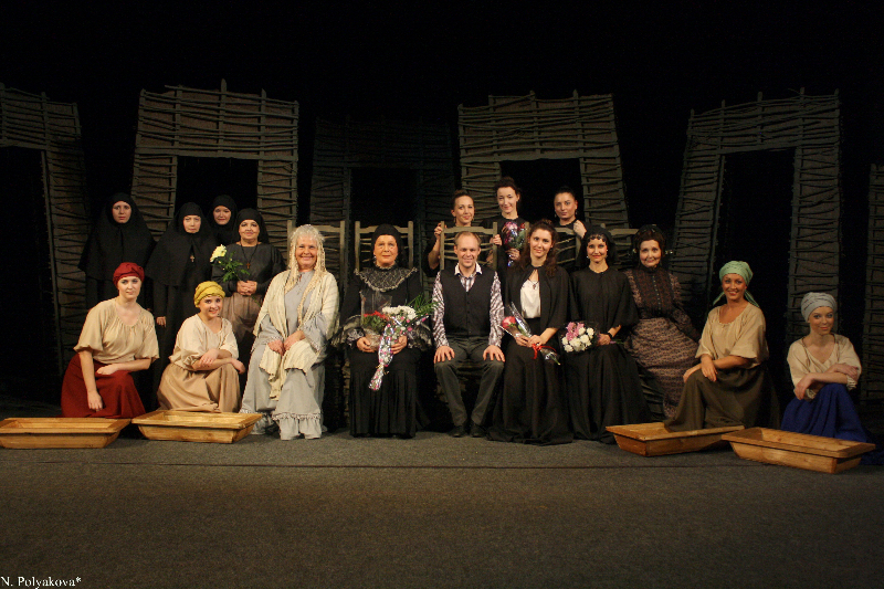 В Архангельской области покажут спектакль «Дом Бернарды Альбы» В Архангельской области покажут спектакль «Дом Бернарды Альбы»