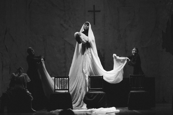 Питерский «А.V.Театр» представляет «Дом Бернарды Альбы» Питерский «А.V.Театр» представляет «Дом Бернарды Альбы»