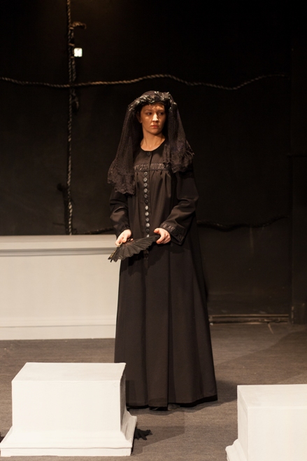 В Нижнем Новгороде поставят драму Гарсиа Лорки «Дом Бернарды Альбы» В Нижнем Новгороде поставят драму Гарсиа Лорки «Дом Бернарды Альбы»