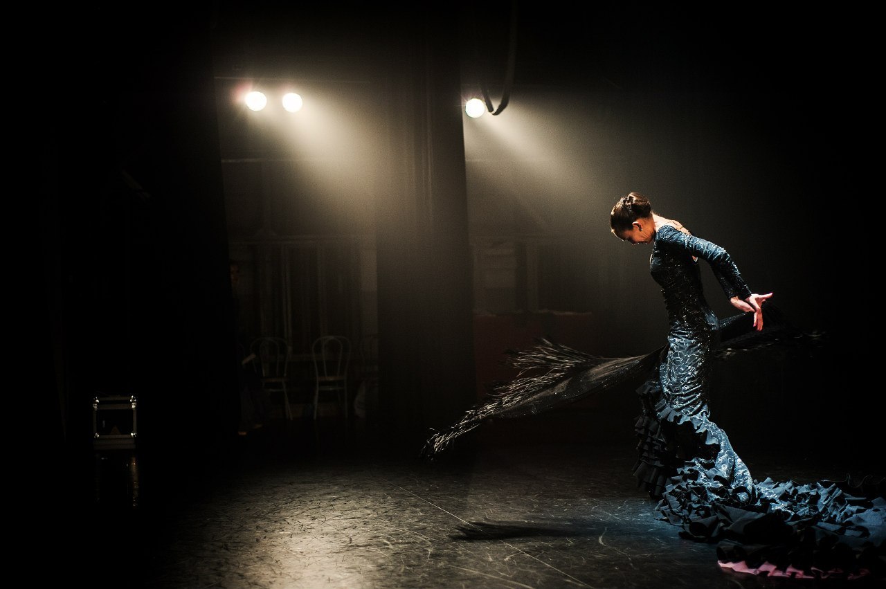 В Петербурге покажут спектакль фламенко «Черные звуки» по мотивам лекции Гарсиа Лорки В Петербурге покажут спектакль фламенко «Черные звуки» по мотивам лекции Гарсиа Лорки