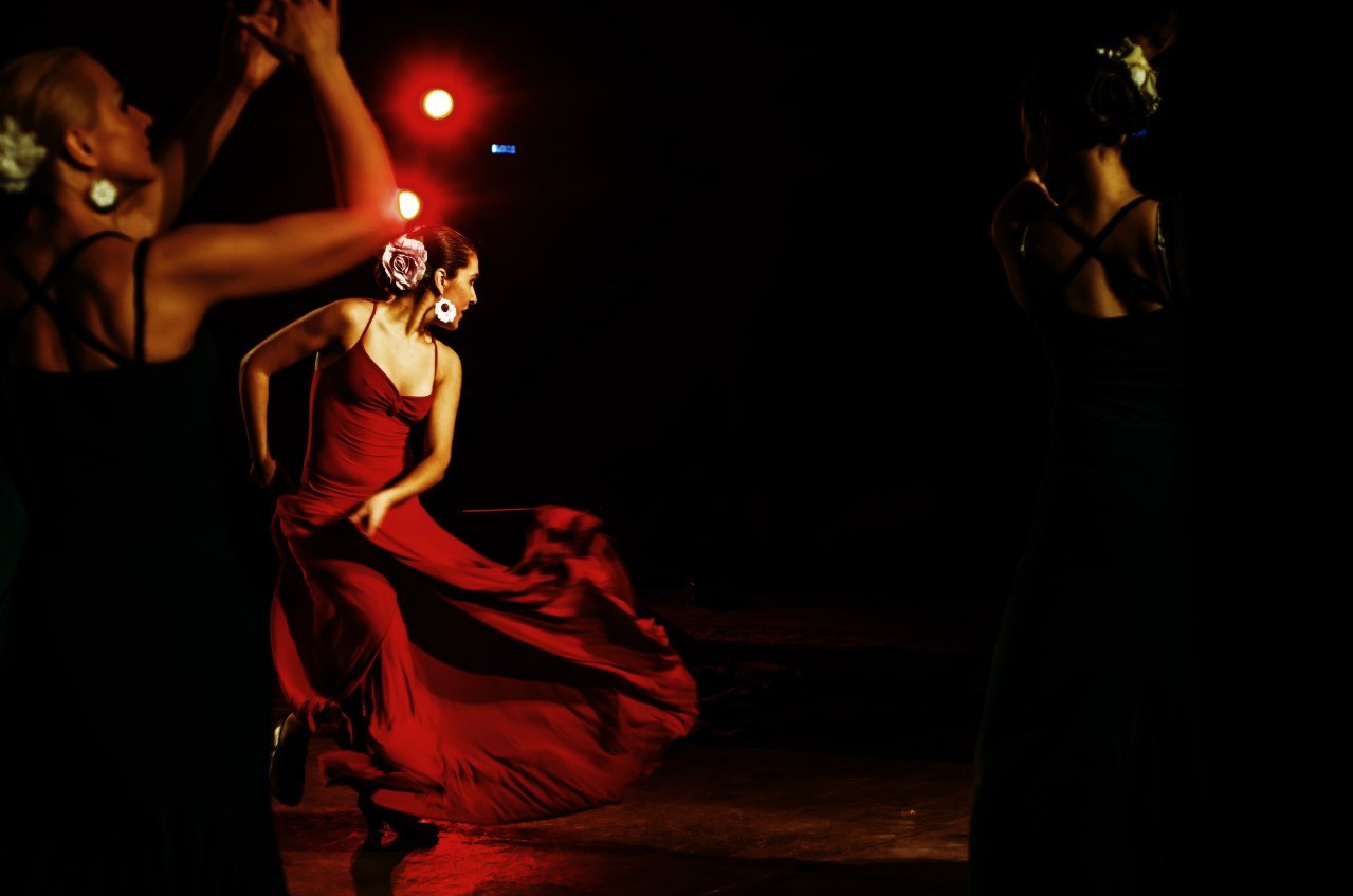 В Петербурге покажут спектакль фламенко «Черные звуки» по мотивам лекции Гарсиа Лорки В Петербурге покажут спектакль фламенко «Черные звуки» по мотивам лекции Гарсиа Лорки