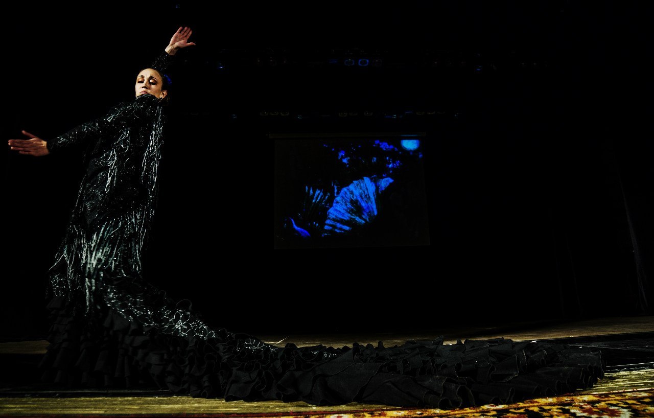 В Петербурге покажут спектакль фламенко «Черные звуки» по мотивам лекции Гарсиа Лорки В Петербурге покажут спектакль фламенко «Черные звуки» по мотивам лекции Гарсиа Лорки