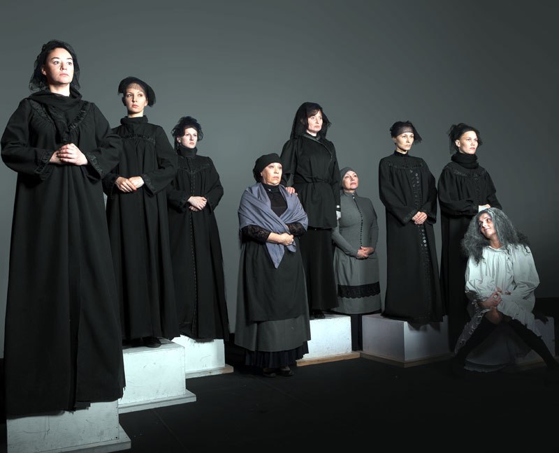 В Нижнем Новгороде состоится премьера «Дома Бернарды Альбы» В Нижнем Новгороде состоится премьера «Дома Бернарды Альбы»