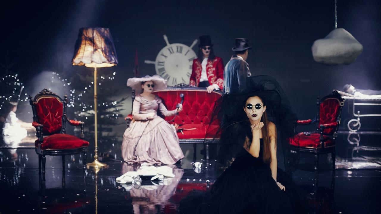 В Штутгарте состоялась премьера спектакля «Когда пройдет пять лет» В Штутгарте состоялась премьера спектакля «Когда пройдет пять лет»