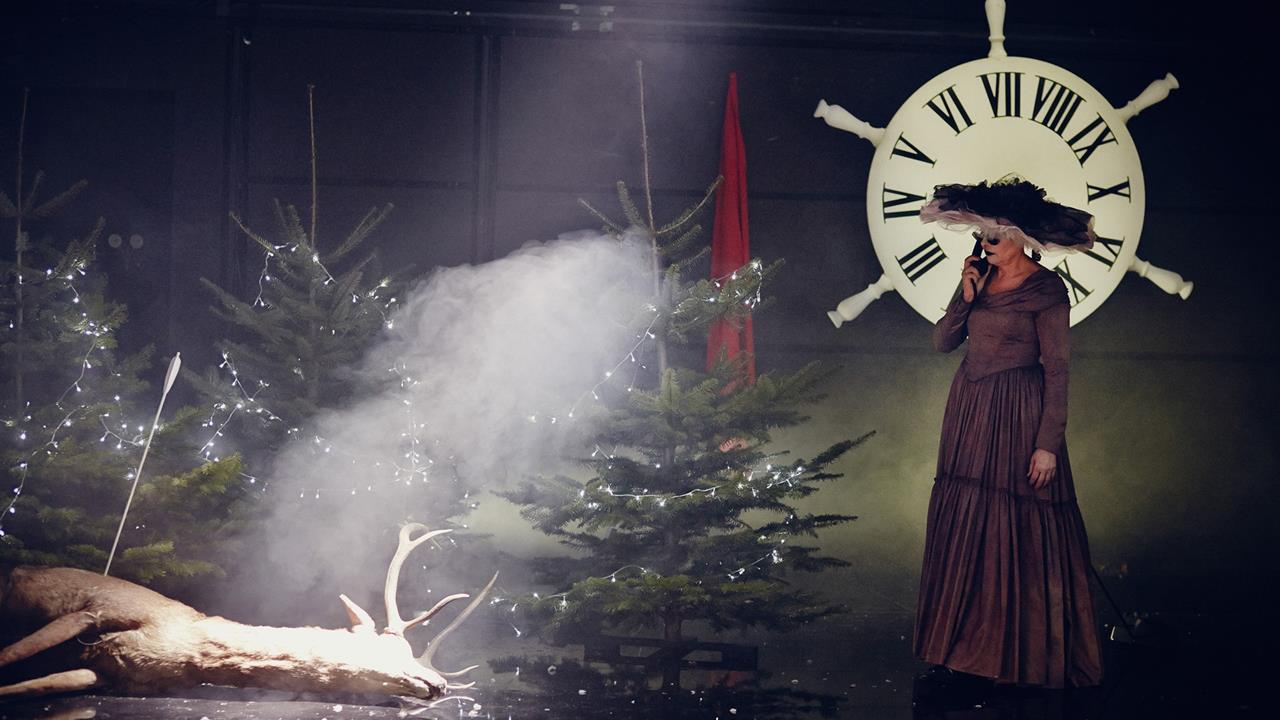 В Штутгарте состоялась премьера спектакля «Когда пройдет пять лет» В Штутгарте состоялась премьера спектакля «Когда пройдет пять лет»