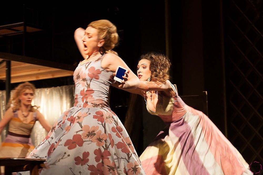 В Таллинне показали драму Гарсиа Лорки «Дом Бернарды Альбы» В Таллинне показали драму Гарсиа Лорки «Дом Бернарды Альбы»