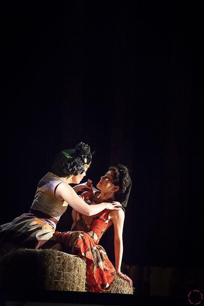 В Таллинне показали драму Гарсиа Лорки «Дом Бернарды Альбы» В Таллинне показали драму Гарсиа Лорки «Дом Бернарды Альбы»