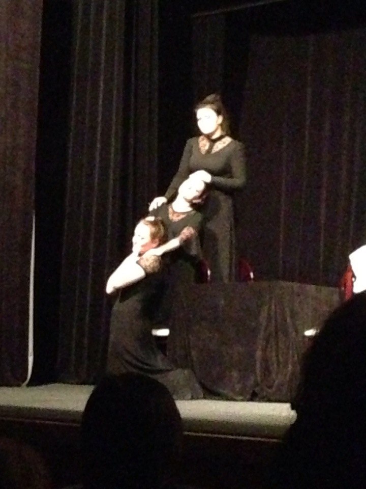 В Кременчуге покажут спектакль «Так принято у людей с достоинством» по пьесе Гарсиа Лорки В Кременчуге покажут спектакль «Так принято у людей с достоинством» по пьесе Гарсиа Лорки