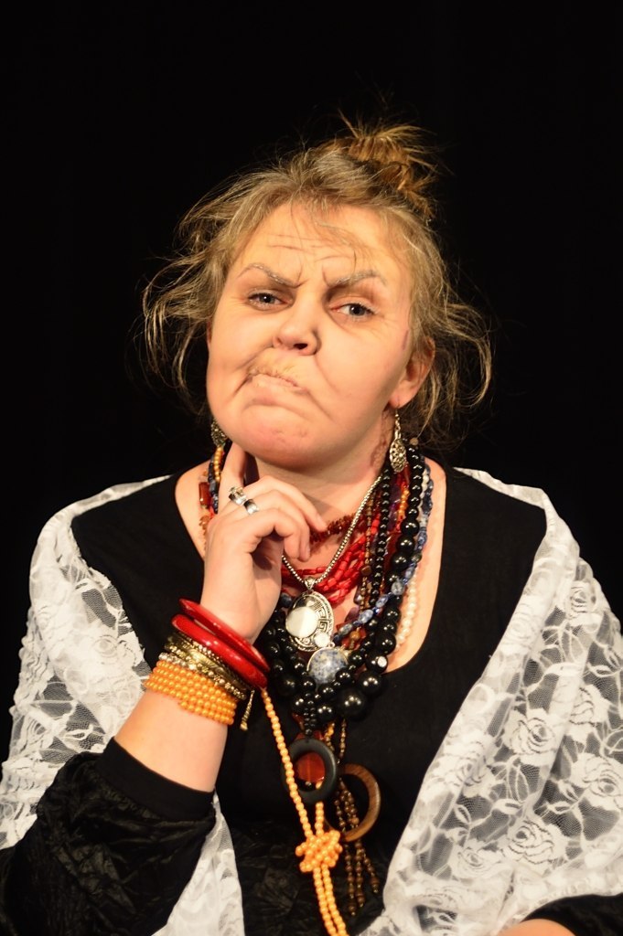 В Кременчуге покажут спектакль «Так принято у людей с достоинством» по пьесе Гарсиа Лорки В Кременчуге покажут спектакль «Так принято у людей с достоинством» по пьесе Гарсиа Лорки