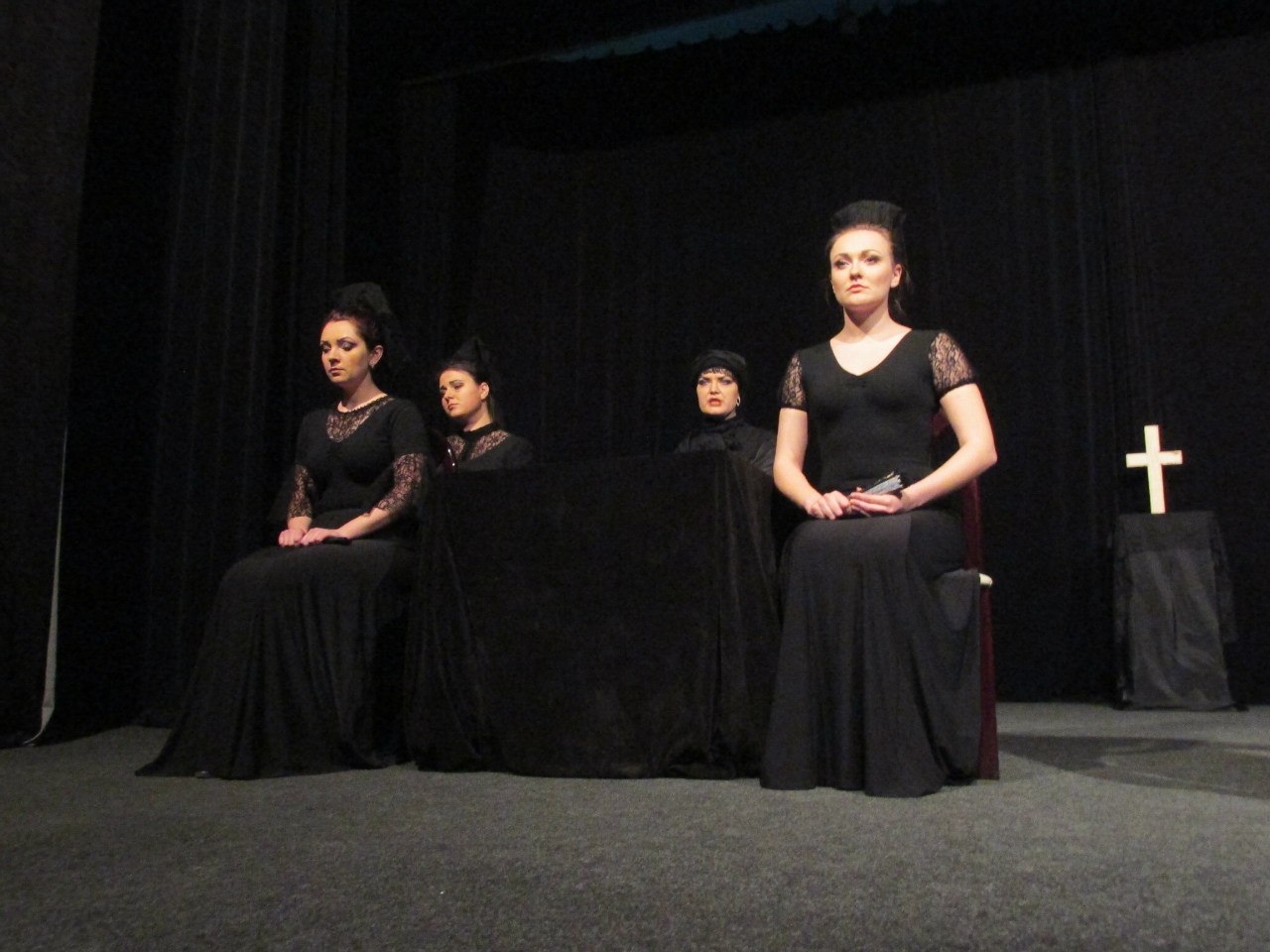 В Кременчуге покажут спектакль «Так принято у людей с достоинством» по пьесе Гарсиа Лорки В Кременчуге покажут спектакль «Так принято у людей с достоинством» по пьесе Гарсиа Лорки