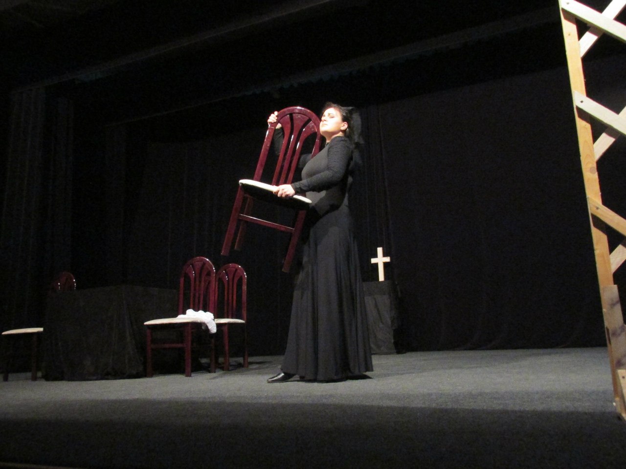 В Кременчуге покажут спектакль «Так принято у людей с достоинством» по пьесе Гарсиа Лорки В Кременчуге покажут спектакль «Так принято у людей с достоинством» по пьесе Гарсиа Лорки