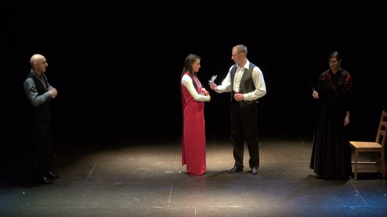 В театре «Алеко» в Петербурге покажут «Кровавую свадьбу» Гарсиа Лорки В театре «Алеко» в Петербурге покажут «Кровавую свадьбу» Гарсиа Лорки