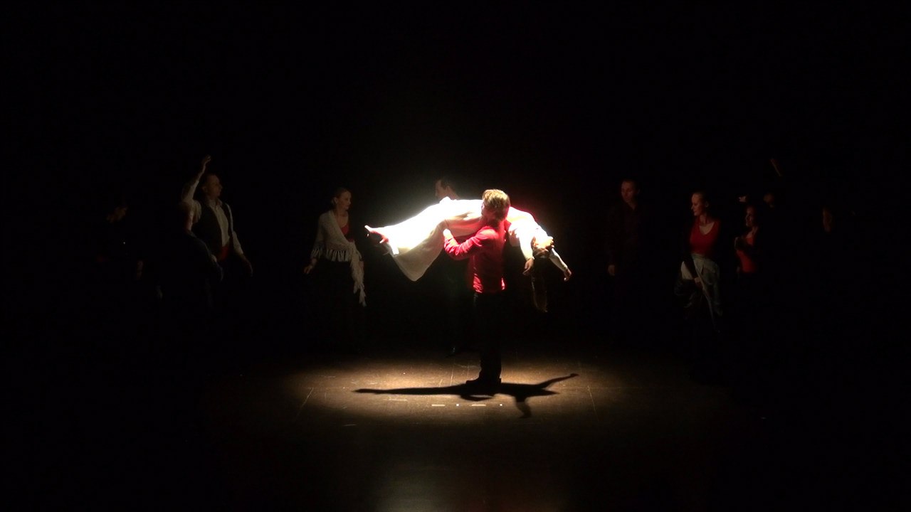 В театре «Алеко» в Петербурге покажут «Кровавую свадьбу» Гарсиа Лорки В театре «Алеко» в Петербурге покажут «Кровавую свадьбу» Гарсиа Лорки