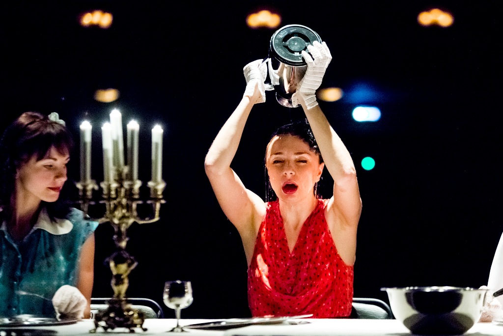 В Пскове пройдет спектакль по пьесе Гарсиа Лорки «Дом Бернарды Альбы» В Пскове пройдет спектакль по пьесе Гарсиа Лорки «Дом Бернарды Альбы»