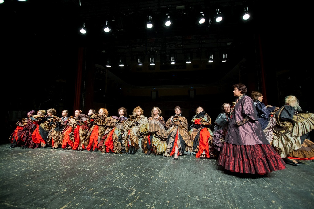 В Пскове пройдет спектакль по пьесе Гарсиа Лорки «Дом Бернарды Альбы» В Пскове пройдет спектакль по пьесе Гарсиа Лорки «Дом Бернарды Альбы»