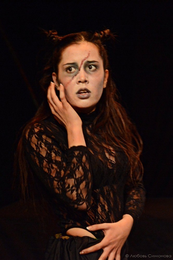 Пластический спектакль «По ту сторону» по пьесе Гарсиа Лорки покажут в Казани Пластический спектакль «По ту сторону» по пьесе Гарсиа Лорки покажут в Казани