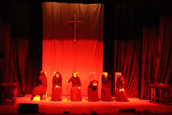 В Мурманске покажут спектакль «Женщина без мужчины. Вот и все» по Гарсиа Лорке В Мурманске покажут спектакль «Женщина без мужчины. Вот и все» по Гарсиа Лорке