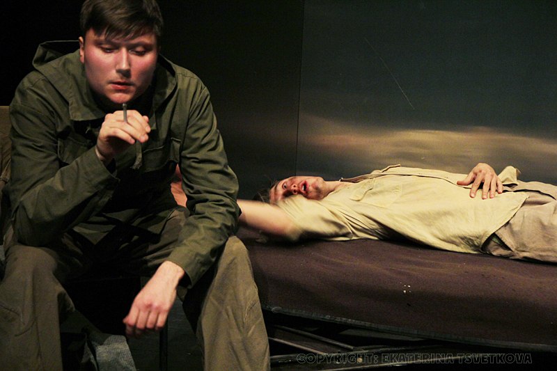 «Испанский театр» в МХТ покажет эскиз пьесы «Темный камень» о последних часах жизни Рафаэля Родригеса Рапуна «Испанский театр» в МХТ покажет эскиз пьесы «Темный камень» о последних часах жизни Рафаэля Родригеса Рапуна