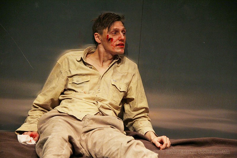 «Испанский театр» в МХТ покажет эскиз пьесы «Темный камень» о последних часах жизни Рафаэля Родригеса Рапуна «Испанский театр» в МХТ покажет эскиз пьесы «Темный камень» о последних часах жизни Рафаэля Родригеса Рапуна