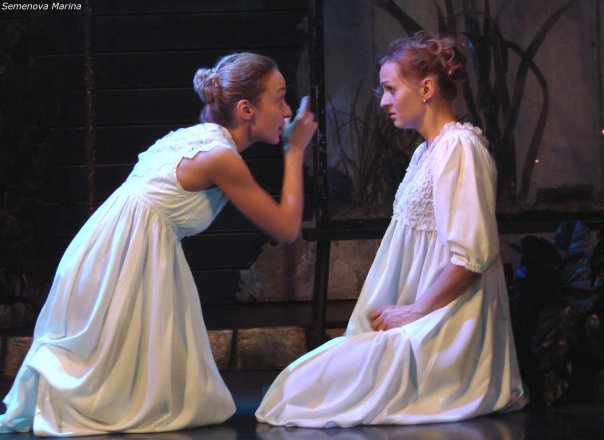 «Дом Бернарды Альбы» (Москва, 2002) «Дом Бернарды Альбы» (Москва, 2002)