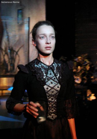 «Дом Бернарды Альбы» (Москва, 2002) «Дом Бернарды Альбы» (Москва, 2002)