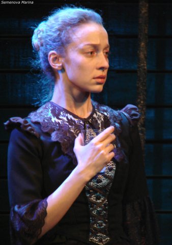 «Дом Бернарды Альбы» (Москва, 2002) «Дом Бернарды Альбы» (Москва, 2002)