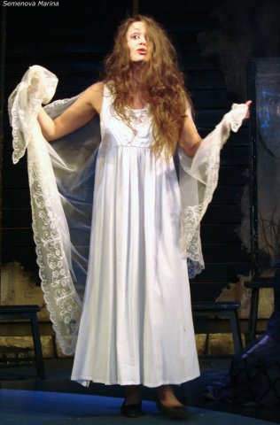 «Дом Бернарды Альбы» (Москва, 2002) «Дом Бернарды Альбы» (Москва, 2002)