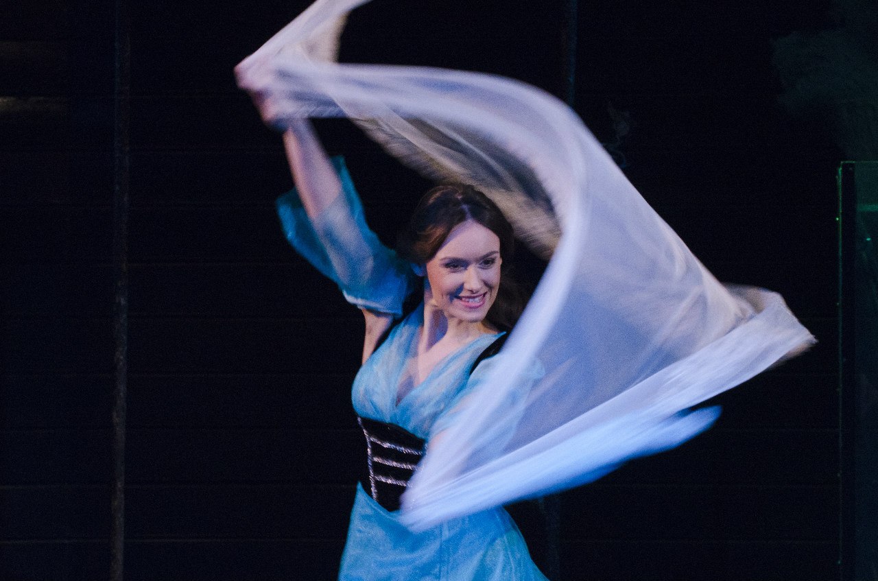 «Дом Бернарды Альбы» (Москва, 2002) «Дом Бернарды Альбы» (Москва, 2002)