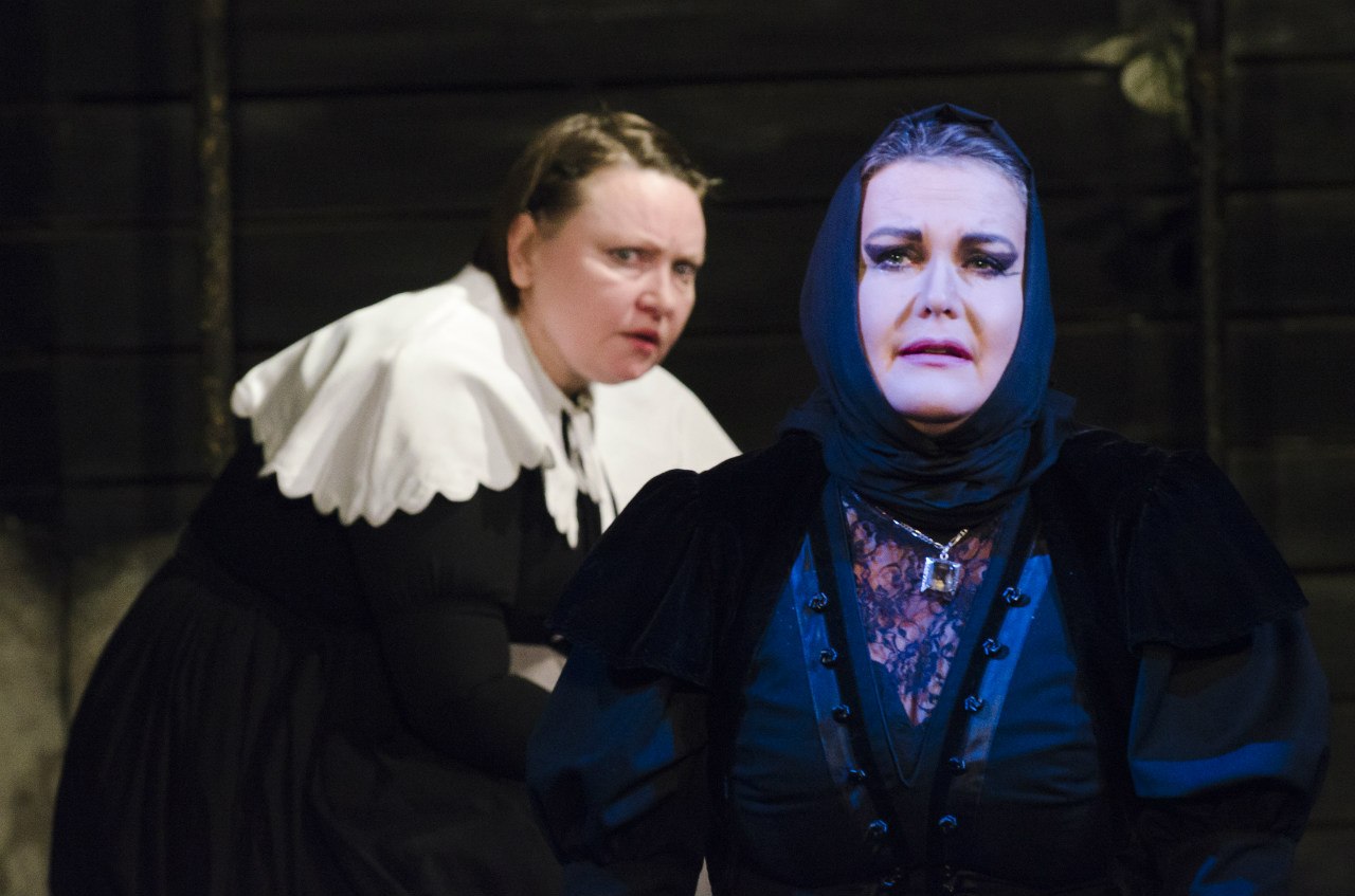 «Дом Бернарды Альбы» (Москва, 2002) «Дом Бернарды Альбы» (Москва, 2002)