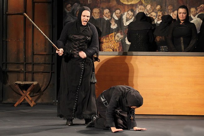 «Дом Бернарды Альбы» (Вологда, 2004) «Дом Бернарды Альбы» (Вологда, 2004)