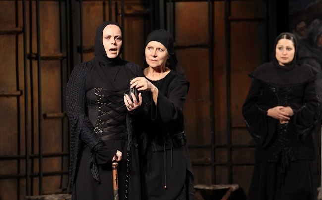 «Дом Бернарды Альбы» (Вологда, 2004) «Дом Бернарды Альбы» (Вологда, 2004)